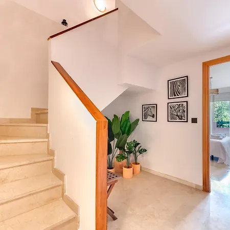 Fantastico Atico Duplex En Primera Linea De Golf 公寓 马尔韦利亚